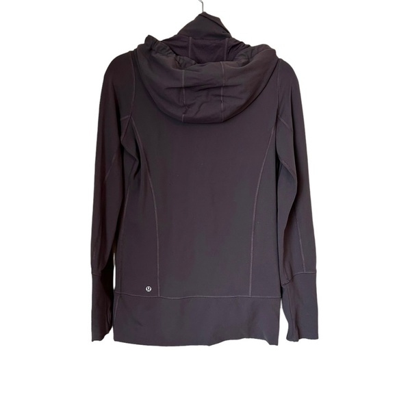 Lululemon Hooded Stride Jacke- Magnum and Heathered Grey. - Picture 6 of 9